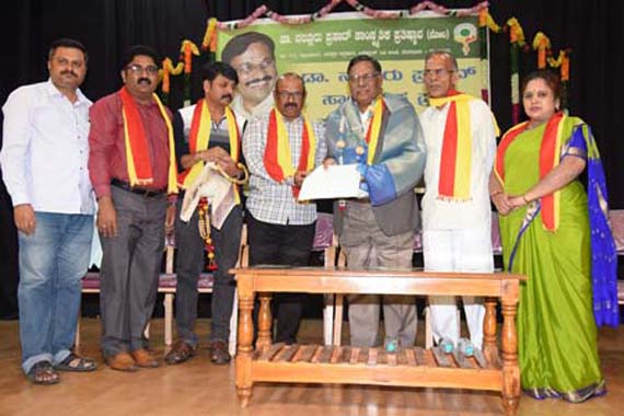 Lorem ipsum dolor sit amet, consectetur adipiscing elit. Phasellus quis elementum odio. Curabitur pellentesque, dolor vel pharetra mollis.